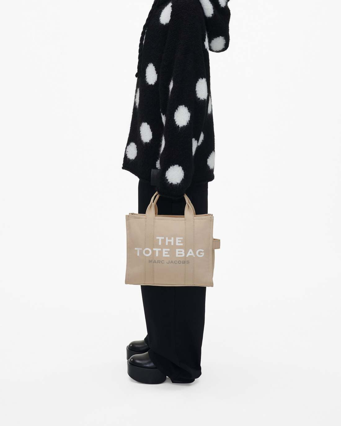 Marc Jacobs Online - The Canvas Medium Tote Bag Beige