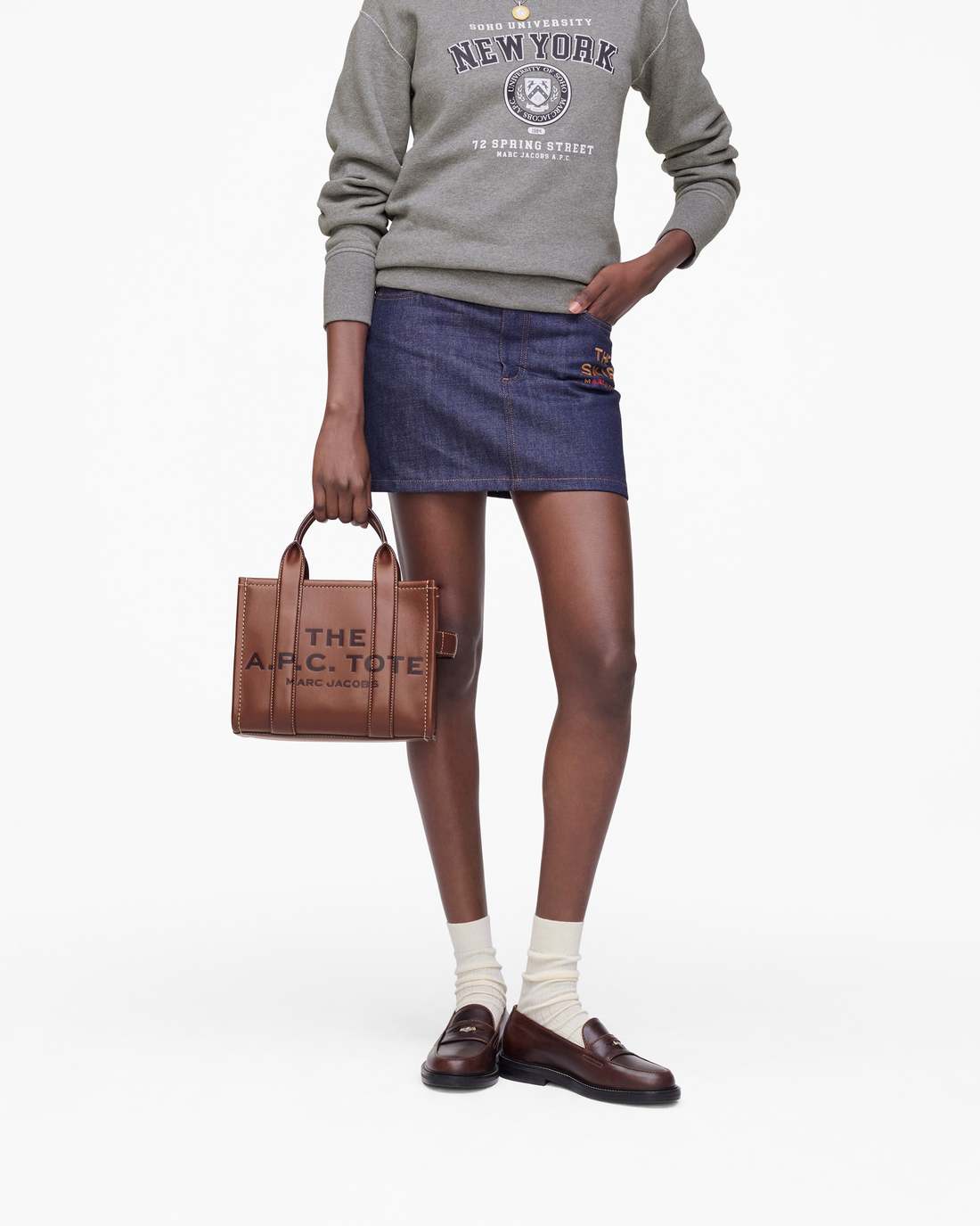 Marc Jacobs US - The A.P.C. X Marc Jacobs Leather Small Tote Bag Hazelnut