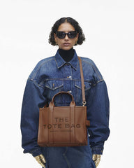 Marc Jacobs US - The Leather Medium Tote Bag Argan Oil