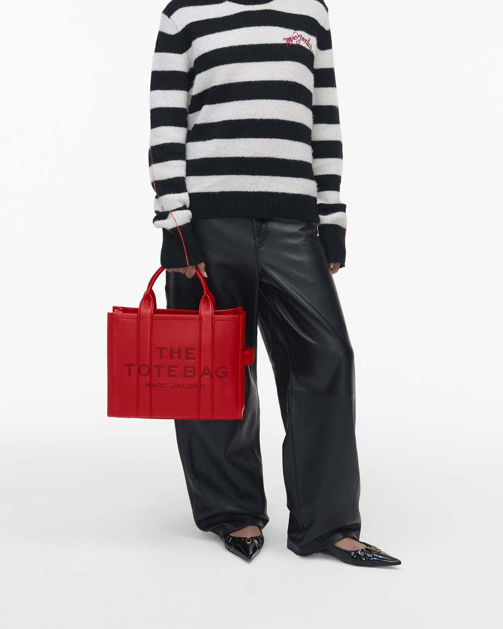Marc Jacobs Online - The Leather Medium Tote Bag True Red
