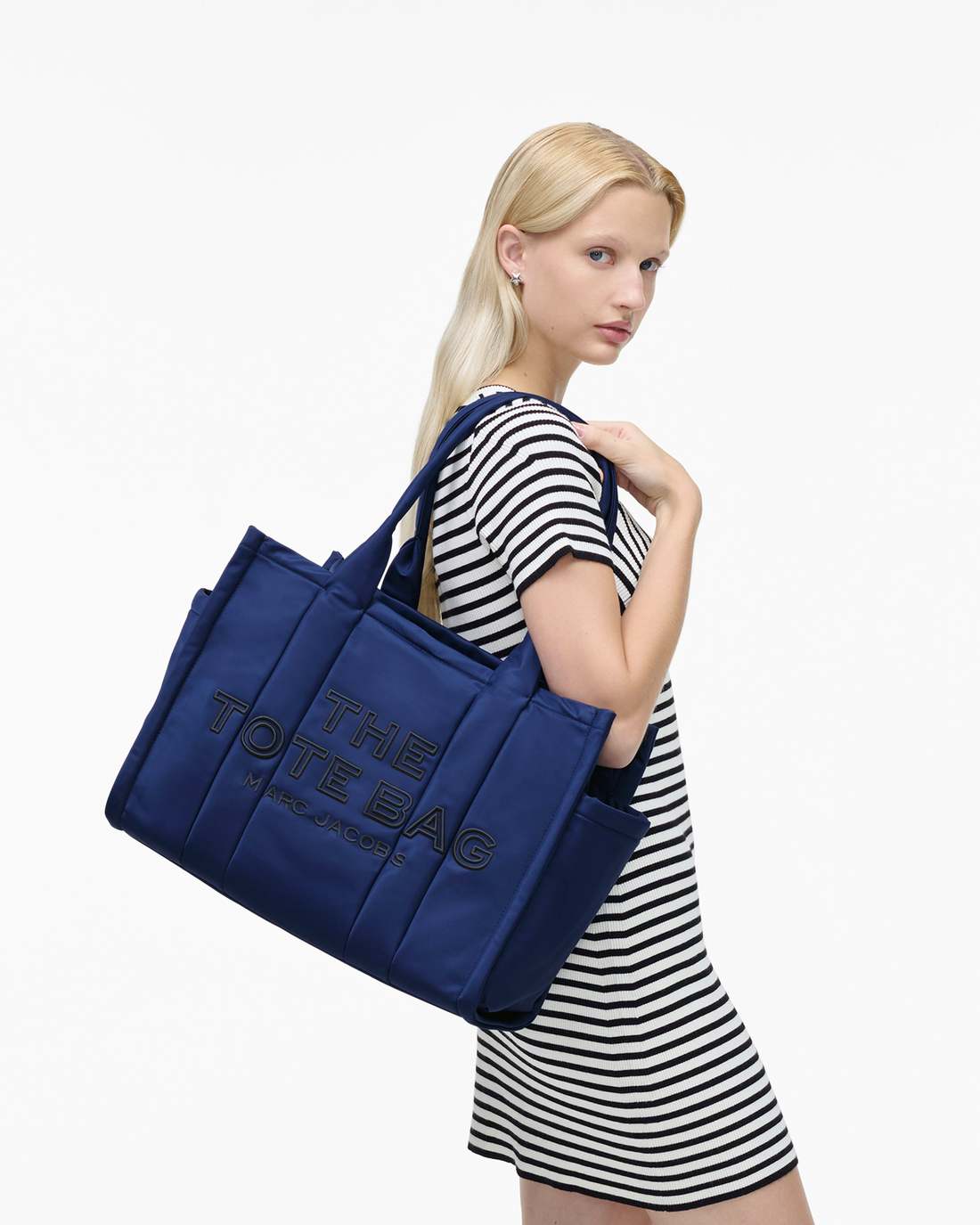 Marc Jacobs Outlet - The Puffy Nylon Large Tote Bag Blue Sea