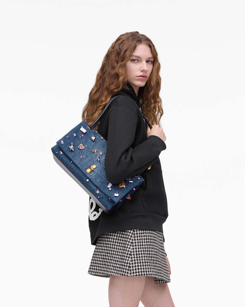 Marc Jacobs Online - The Trinket Charm Denim Large Dual Bag Medium Wash Multi