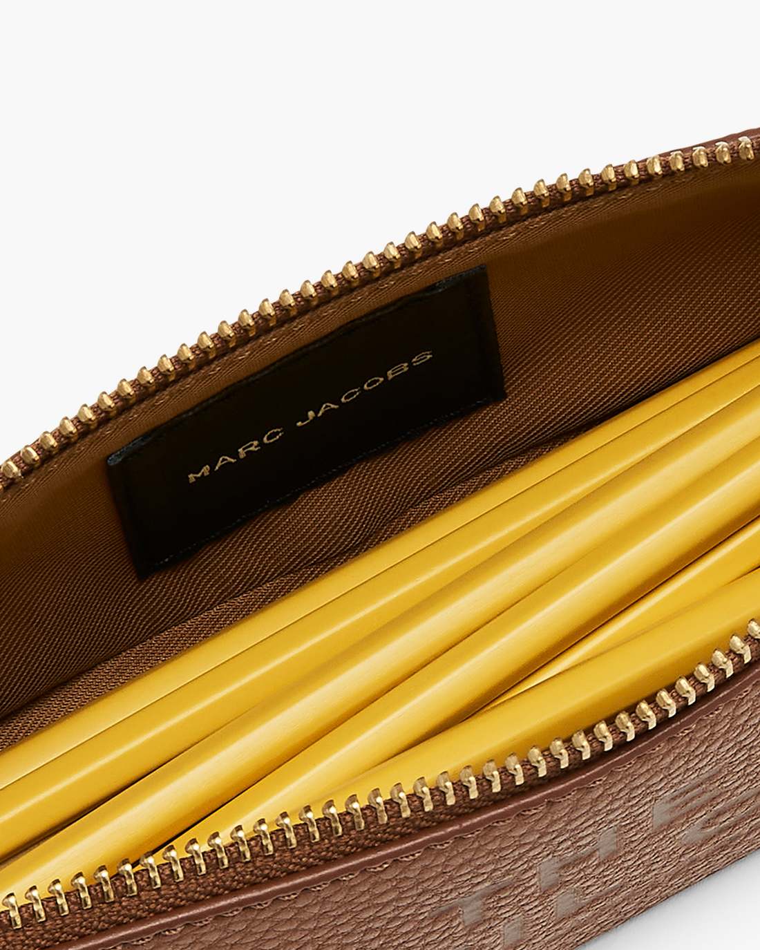 Marc Jacobs Online - The Pencil Case Argan Oil