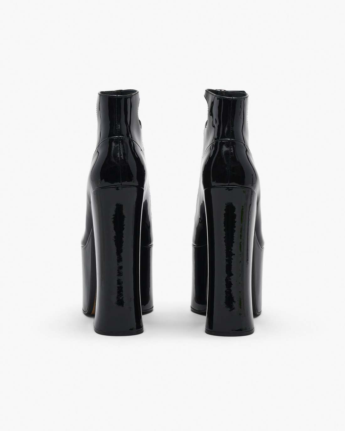 Marc Jacobs Online - The Patent Leather Kiki Ankle Boot Black
