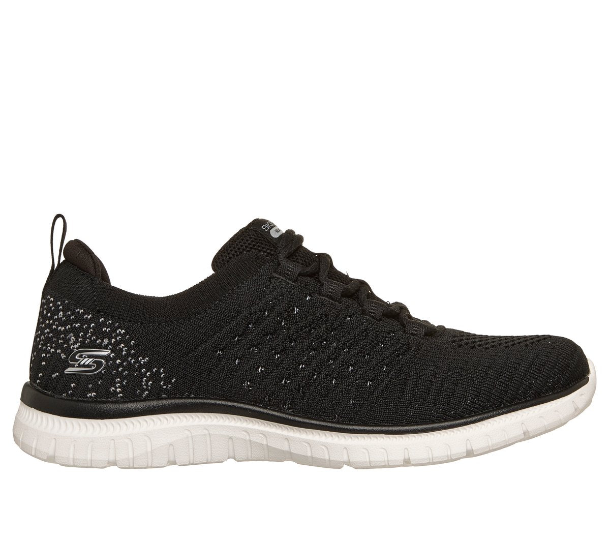 BLACK / WHITE,6.0,Medium