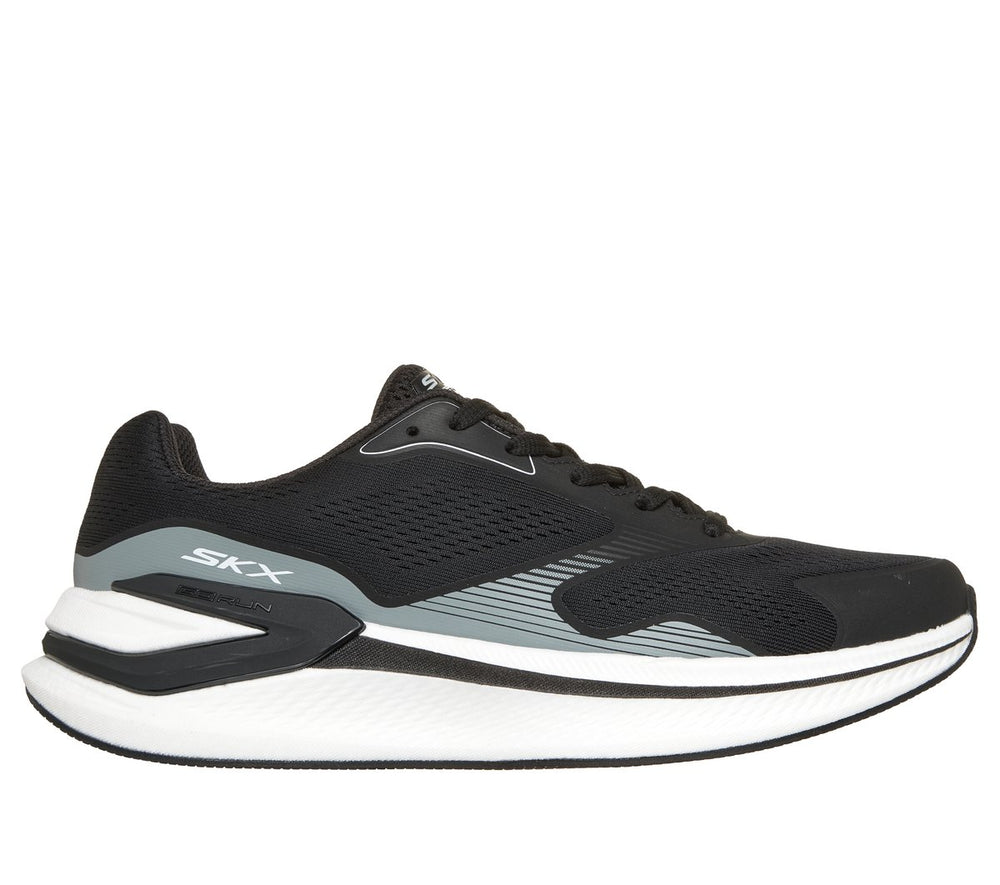 BLACK / WHITE,7.0,Extra Wide